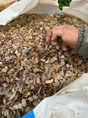 Златолит персиковый декоративная каменная крошка купить в Серпухову