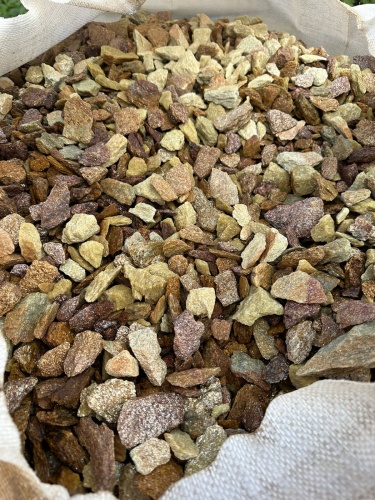 Златолит персиковый декоративная каменная крошка купить в Серпухову