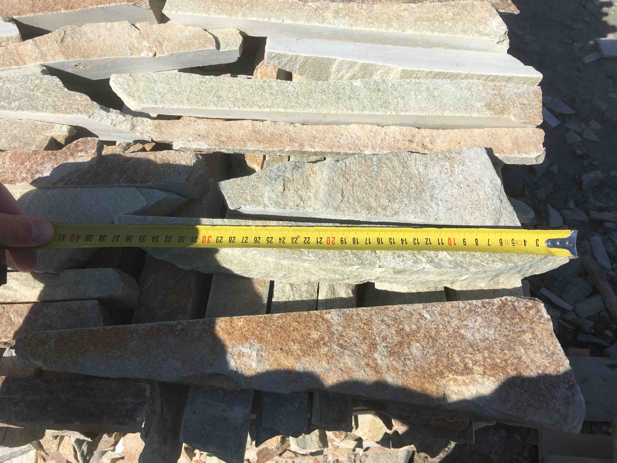 Горбушка златолит золотистый для облицовки купить в Серпухову