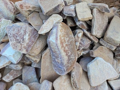 Златолит жёлтый, жёлто-зелёный глыбки и валуны для ланшафтного дизайна купить в Серпухову