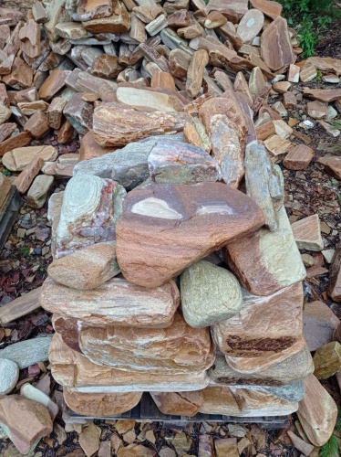 Златолит жёлтый, жёлто-зелёный глыбки и валуны для ланшафтного дизайна купить в Серпухову