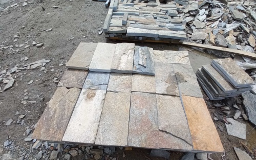 Плитка пилёная златолит Уральский для цоколя, отмостки купить в Серпухову