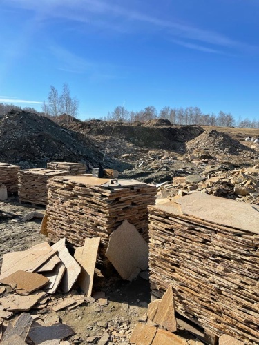 Плитняк златолит жёлтый золотистый для фасада 1,5-3см купить в Серпухову